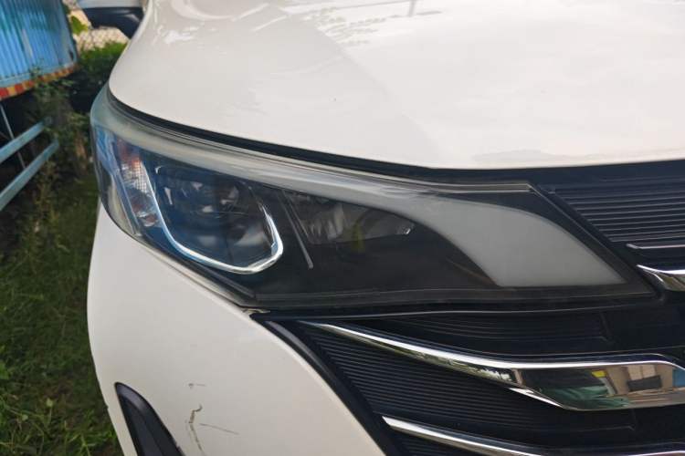 Used GAC Trumpchi M6 2019 270T DCT Elite Edition (7-seater) China VI Right Front Headlight