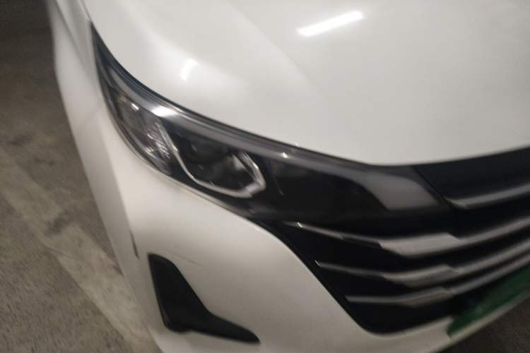 Used GAC Trumpchi M6 2019 270T DCT Luxury Edition (7-seater) China VI Right Front Headlight