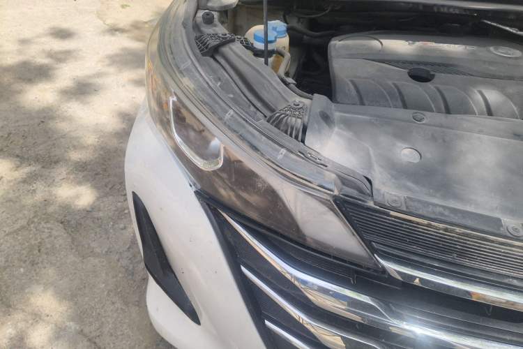Used GAC Trumpchi M6 2019 270T DCT Luxury Edition (6-seater) China VI Right Front Headlight