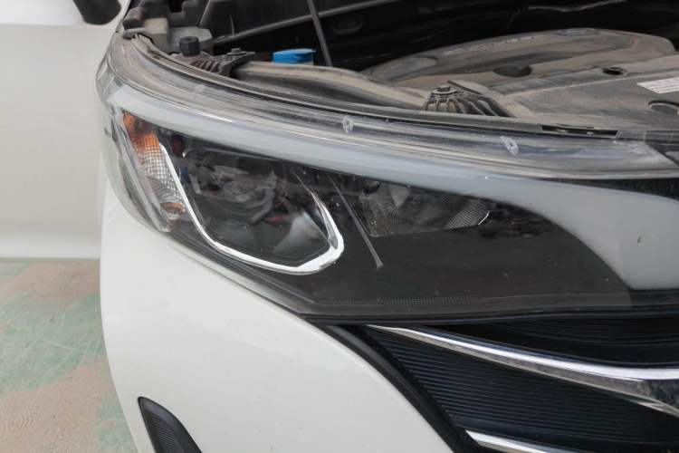 Used GAC Trumpchi M6 2019 270T DCT Luxury Edition (7-seater) China VI Right Front Headlight