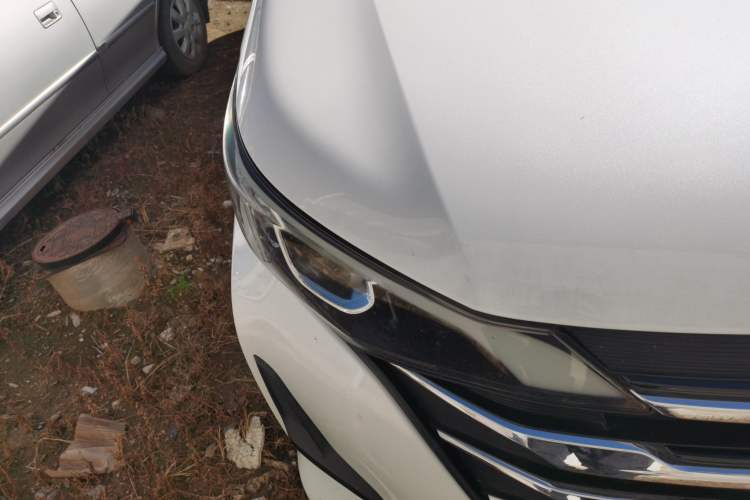 Used GAC Trumpchi M6 2019 270T DCT Luxury Edition (7-seater) China VI Right Front Headlight