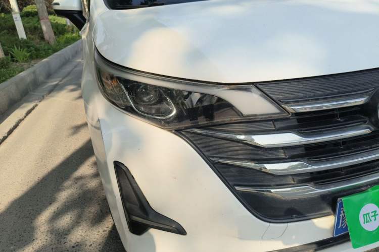 Used GAC Trumpchi M6 2019 270T DCT Luxury Edition (7-seater) China VI Right Front Headlight