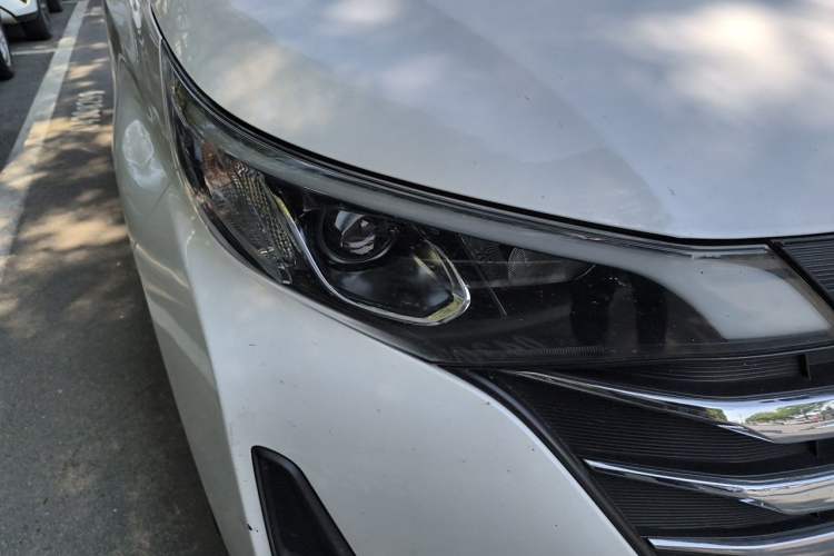 Used GAC Trumpchi M6 2019 270T DCT Luxury Edition (6-seater) China VI Right Front Headlight