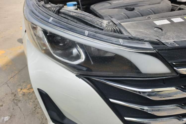 Used GAC Trumpchi M6 2019 270T DCT Prestige Edition (7-seater) China VI Right Front Headlight