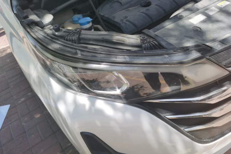 Used GAC Trumpchi M6 2019 270T Automatic Elite Edition (7-seater) China V Standard Right Front Headlight