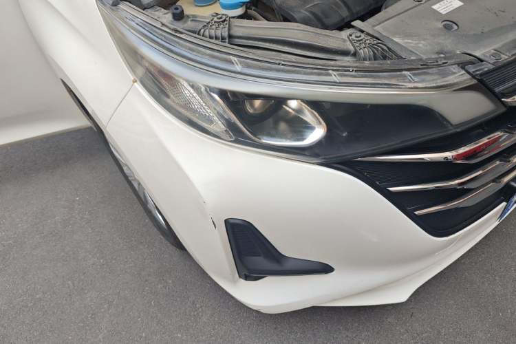 Used GAC Trumpchi M6 2019 270T DCT Elite Edition (7-seater) China VI Right Front Headlight