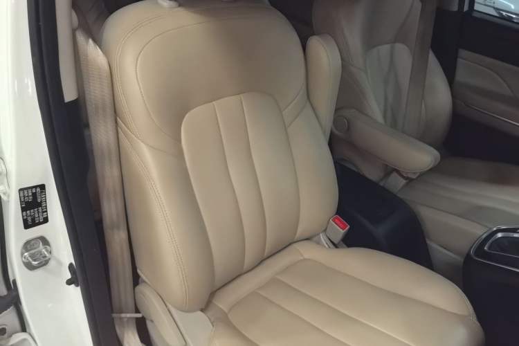 Used GAC Trumpchi M6 2019 270T DCT Elite Edition (7-seater) China VI Right Front Seat