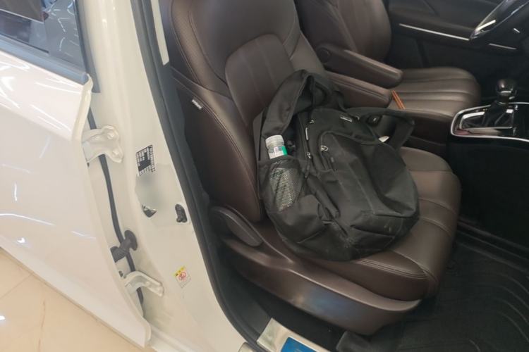 Used GAC Trumpchi M6 2019 270T Automatic Luxury Edition (7-seater) China V Standard Right Front Seat