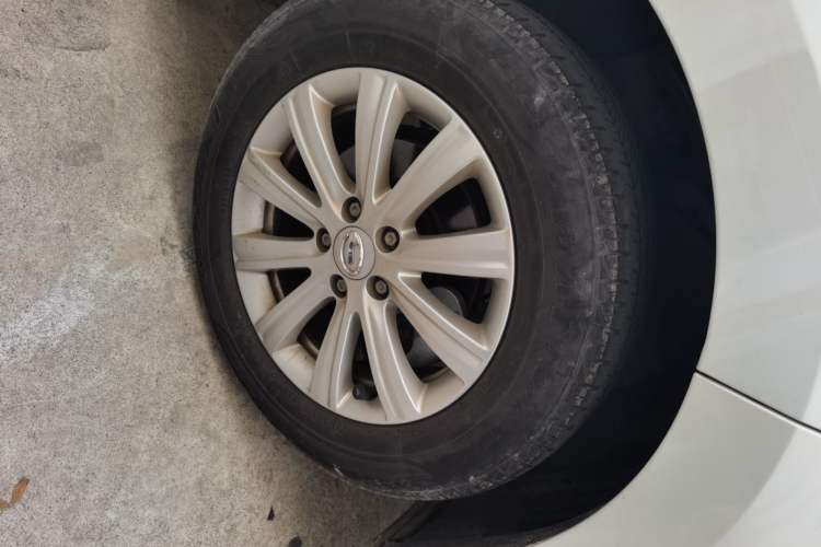 Used GAC Trumpchi M6 2019 270T Automatic Elite Edition (7-seater) China V Standard Right Front Wheel Hub