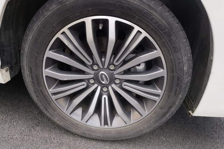 Used GAC Trumpchi M6 2019 270T DCT Luxury Edition (7-seater) China VI Right Front Wheel Hub