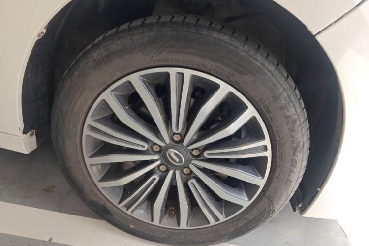 Used GAC Trumpchi M6 2019 270T DCT Luxury Edition (7-seater) China VI Right Front Wheel Hub