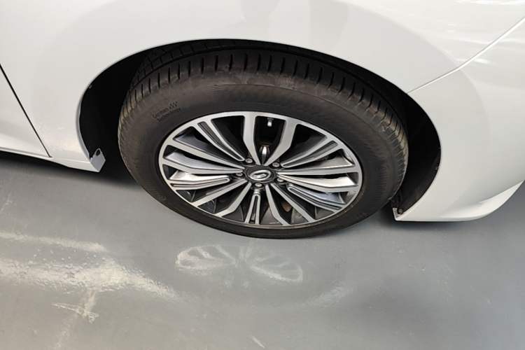 Used GAC Trumpchi M6 2019 270T DCT Luxury Edition (7-seater) China VI Right Front Wheel Hub