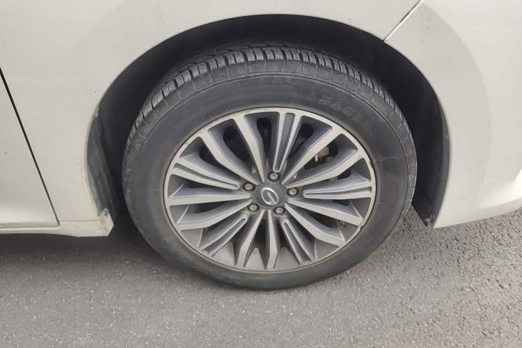 Used GAC Trumpchi M6 2019 270T DCT Luxury Edition (7-seater) China VI Right Front Wheel Hub
