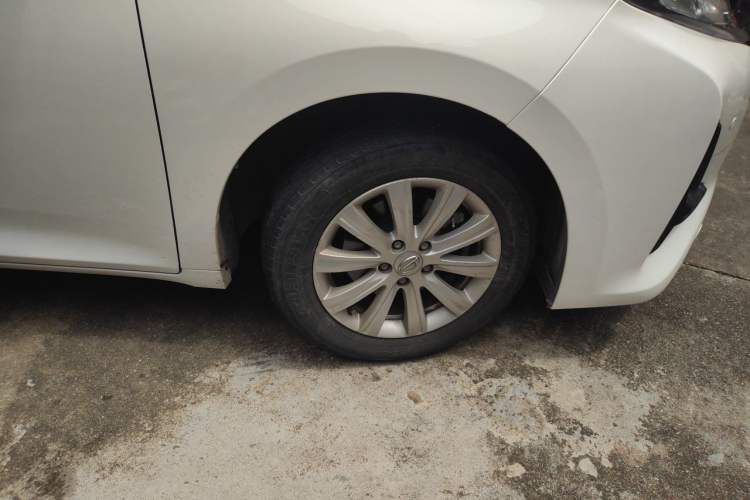 Used GAC Trumpchi M6 2019 270T Automatic Luxury Edition (7-seater) China V Standard Right Front Wheel Hub