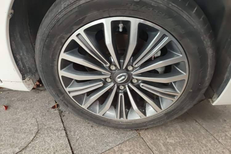 Used GAC Trumpchi M6 2019 270T DCT Luxury Edition (7-seater) China VI Right Front Wheel Hub
