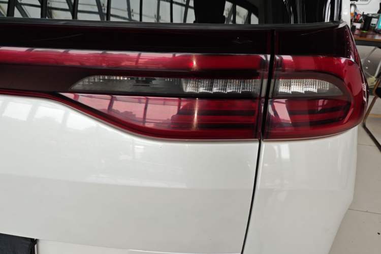 Used GAC Trumpchi M6 2019 270T DCT Luxury Edition (7-seater) China VI Right Rear Taillight
