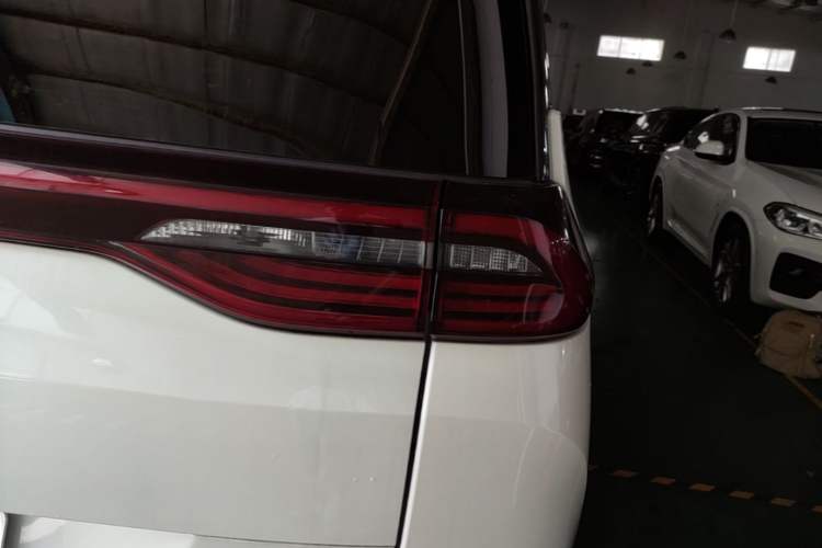 Used GAC Trumpchi M6 2019 270T DCT Prestige Edition (6-Seater) China VI Right Rear Taillight