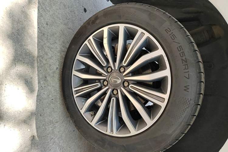 Used GAC Trumpchi M6 2019 270T DCT Luxury Edition (7-seater) China VI Right Rear Wheel Hub