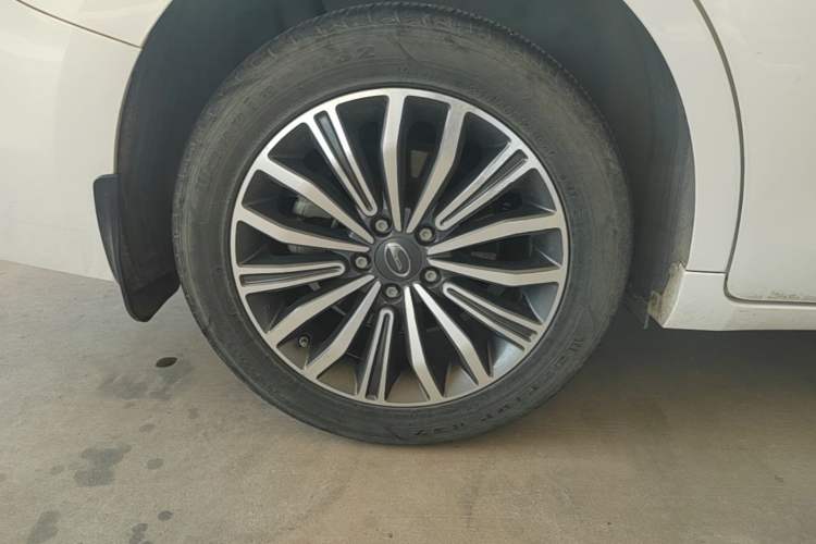 Used GAC Trumpchi M6 2019 270T DCT Luxury Edition (7-seater) China VI Right Rear Wheel Hub