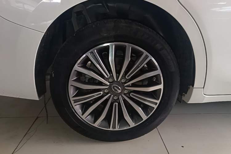 Used GAC Trumpchi M6 2019 270T DCT Luxury Edition (6-seater) China VI Right Rear Wheel Hub