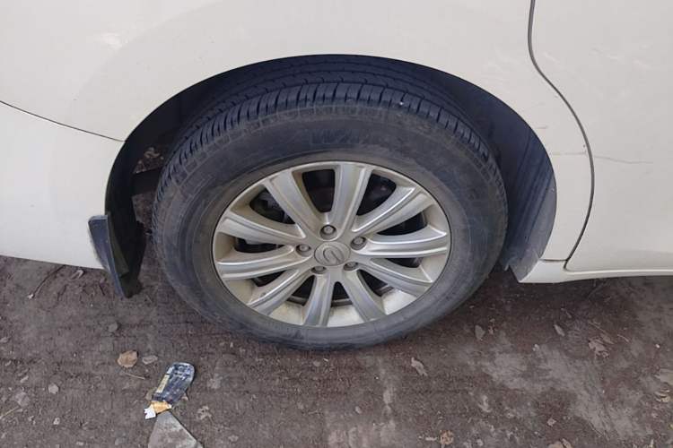 Used GAC Trumpchi M6 2019 270T Automatic Luxury Edition (7-seater) China V Standard Right Rear Wheel Hub