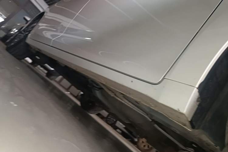 Used GAC Trumpchi M6 2019 270T DCT Luxury Edition (6-seater) China VI Right Side Sill