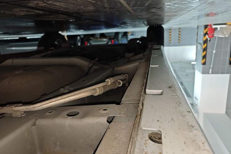 Used GAC Trumpchi M6 2019 270T DCT Elite Edition (7-seater) China VI Right Side Sill