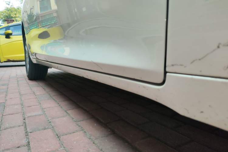 Used GAC Trumpchi M6 2019 270T Automatic Luxury Edition (6-seater) - China V Standard Right Side Sill