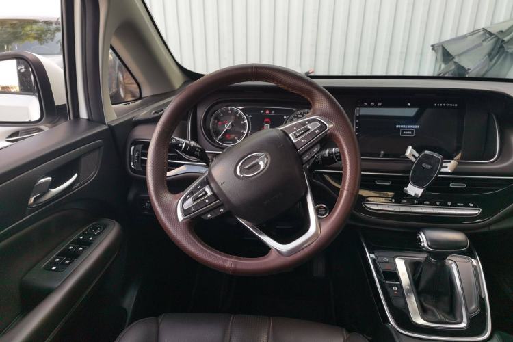 Used GAC Trumpchi M6 2019 270T Automatic Elite Edition (7-seater) China V Standard Steering Wheel