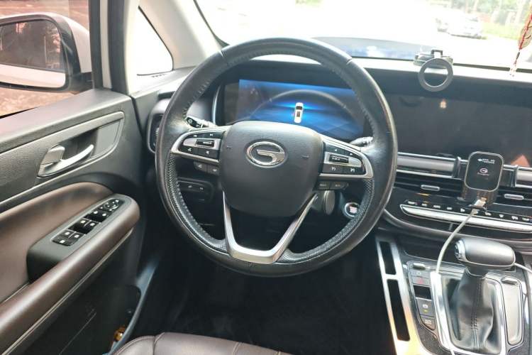 Used GAC Trumpchi M6 2019 270T DCT Prestige Edition (6-Seater) China VI Steering Wheel