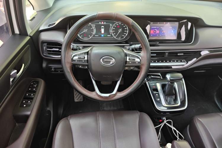 Used GAC Trumpchi M6 2019 270T Automatic Luxury Edition (7-seater) China V Standard Steering Wheel