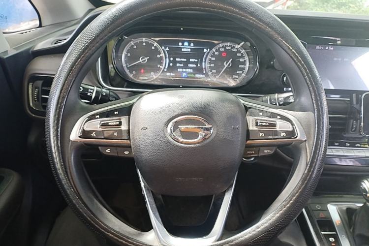 Used GAC Trumpchi M6 2019 270T Automatic Luxury Edition (7-seater) China V Standard Steering Wheel