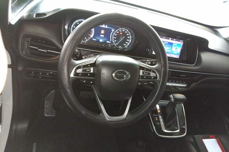 Used GAC Trumpchi M6 2019 270T DCT Luxury Edition (6-seater) China VI Steering Wheel