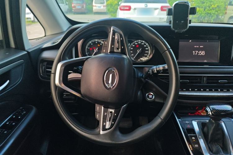 Used GAC Trumpchi M6 2019 270T Automatic Luxury Edition (6-seater) - China V Standard Steering Wheel