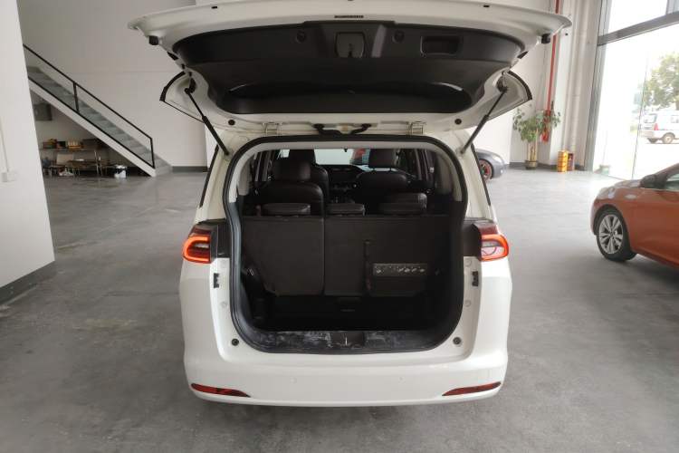 Used GAC Trumpchi M6 2019 270T DCT Luxury Edition (7-seater) China VI Trunk