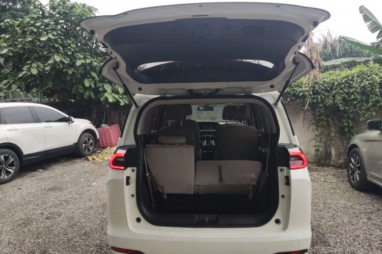 Used GAC Trumpchi M6 2019 270T DCT Elite Edition (7-seater) China VI Trunk