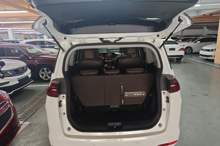 Used GAC Trumpchi M6 2019 270T Automatic Luxury Edition (7-seater) China V Standard Trunk