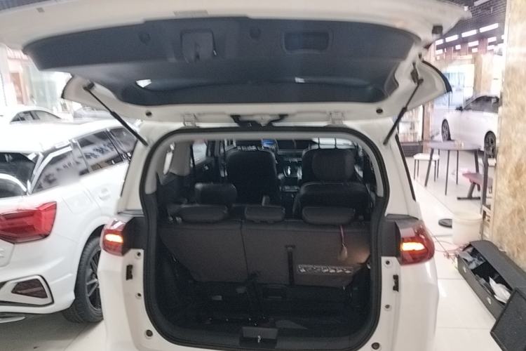 Used GAC Trumpchi M6 2019 270T DCT Prestige Edition (7-seater) China VI Trunk