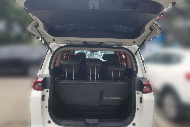 Used GAC Trumpchi M6 2019 270T Automatic Luxury Edition (7-seater) China V Standard Trunk