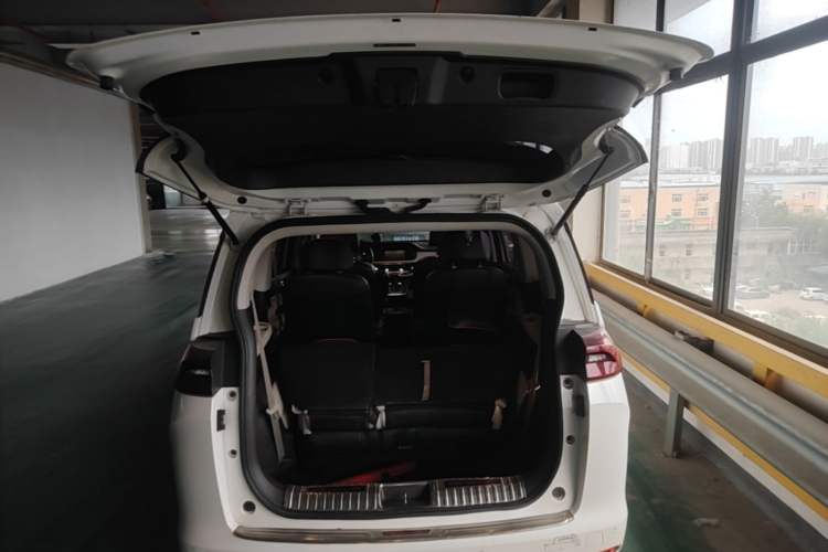 Used GAC Trumpchi M6 2019 270T Automatic Elite Edition (7-seater) China V Standard Trunk