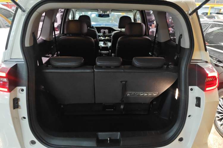 Used GAC Trumpchi M6 2019 270T DCT Luxury Edition (7-seater) China VI Trunk