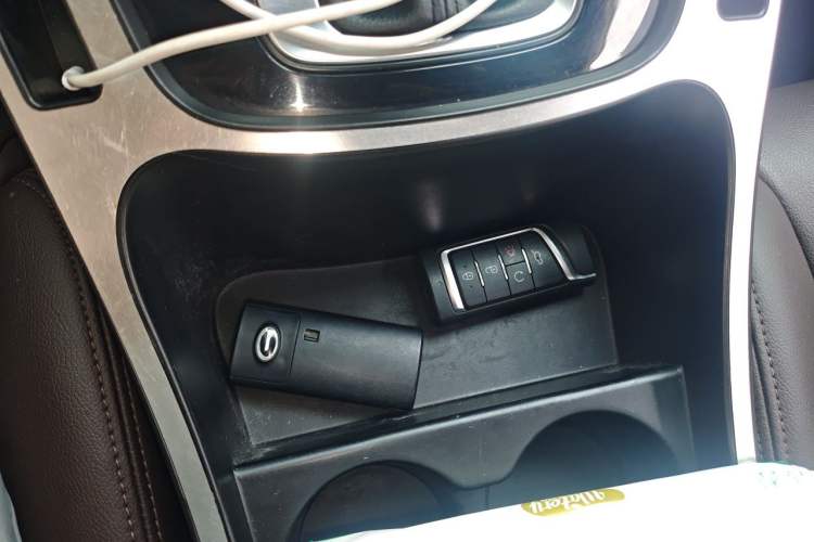 Used GAC Trumpchi M6 2019 270T Automatic Luxury Edition (7-seater) China V Standard Vehicle Key