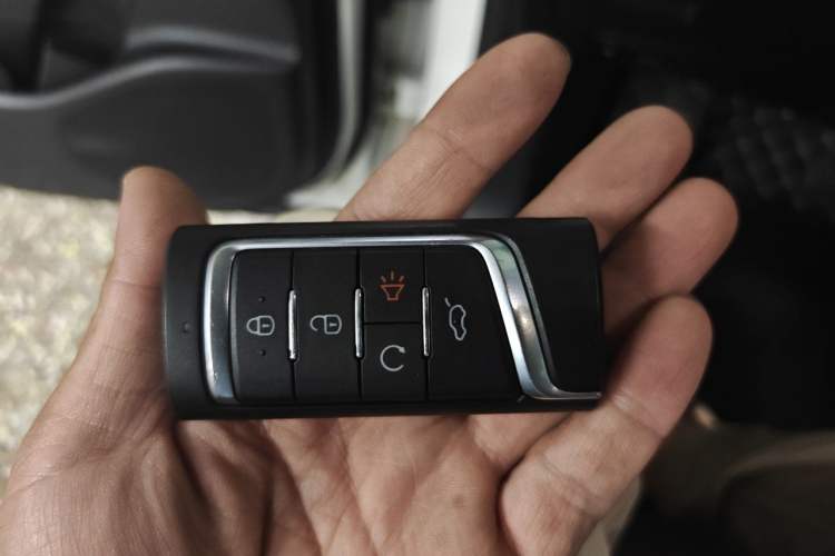 Used GAC Trumpchi M6 2019 270T Automatic Luxury Edition (7-seater) China V Standard Vehicle Key