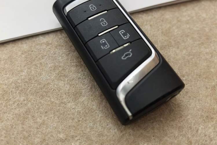 Used GAC Trumpchi M6 2019 270T DCT Prestige Edition (7-seater) China VI Vehicle Key