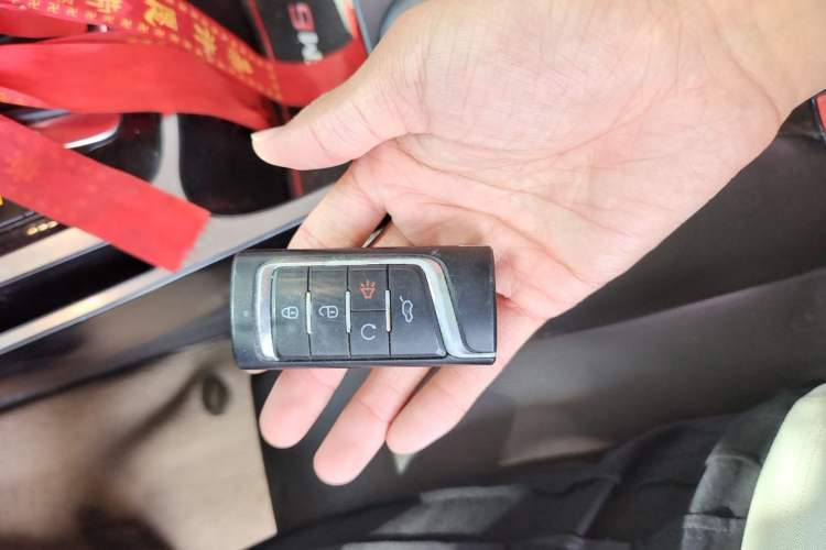 Used GAC Trumpchi M6 2019 270T Automatic Luxury Edition (7-seater) China V Standard Vehicle Key