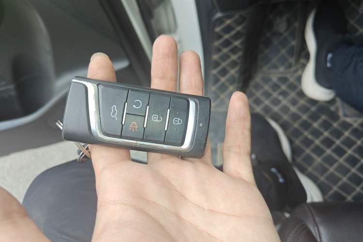 Used GAC Trumpchi M6 2019 270T Automatic Luxury Edition (7-seater) China V Standard Vehicle Key
