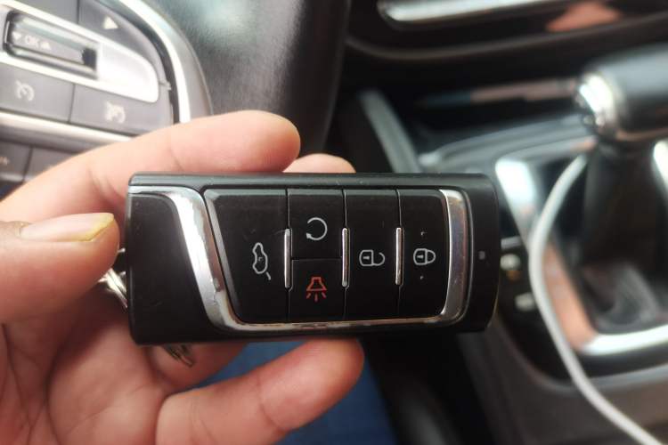 Used GAC Trumpchi M6 2019 270T Automatic Luxury Edition (7-seater) China V Standard Vehicle Key