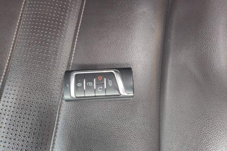 Used GAC Trumpchi M6 2019 270T Automatic Luxury Edition (7-seater) China V Standard Vehicle Key