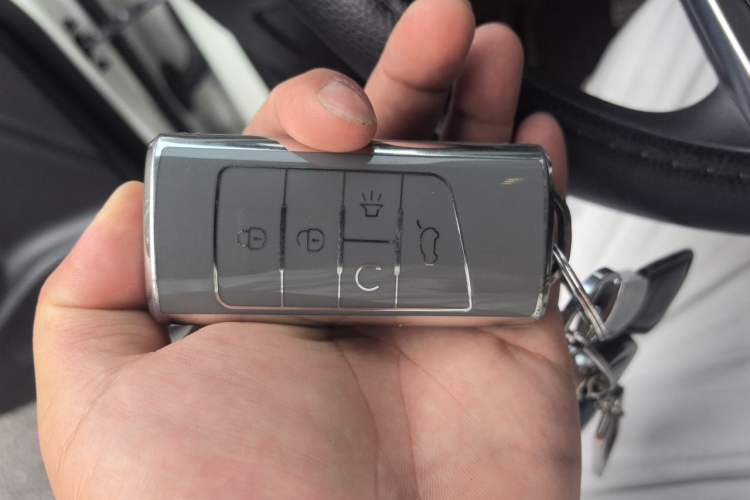Used GAC Trumpchi M6 2019 270T Automatic Luxury Edition (6-seater) - China V Standard Vehicle Key