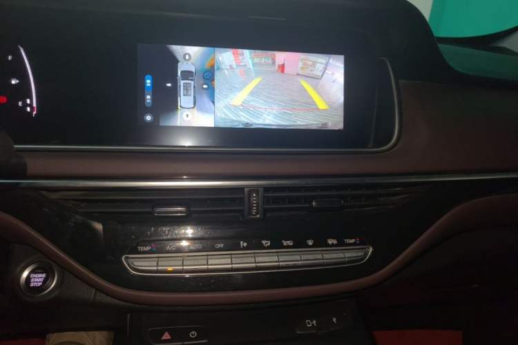 Used GAC Trumpchi M6 2021 PRO 270T DCT Prestige Edition Audio And AC Panel